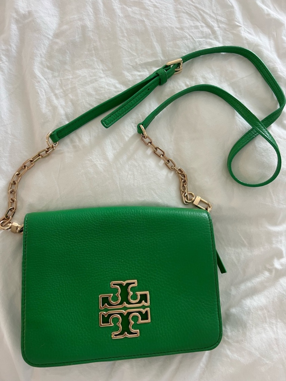 Tory Burch Emerald Green Leather Logo Crossbody with Gold Chain